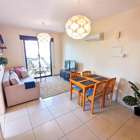 Apartment Sunny Pool Voroklini